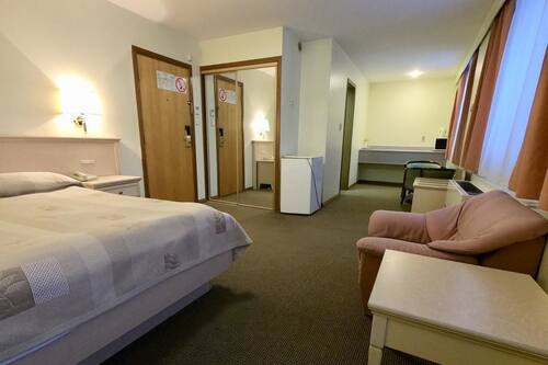 サハリン サッポロ ホテル ユジノ サハリンスク の宿泊予約 ホテルズドットコム