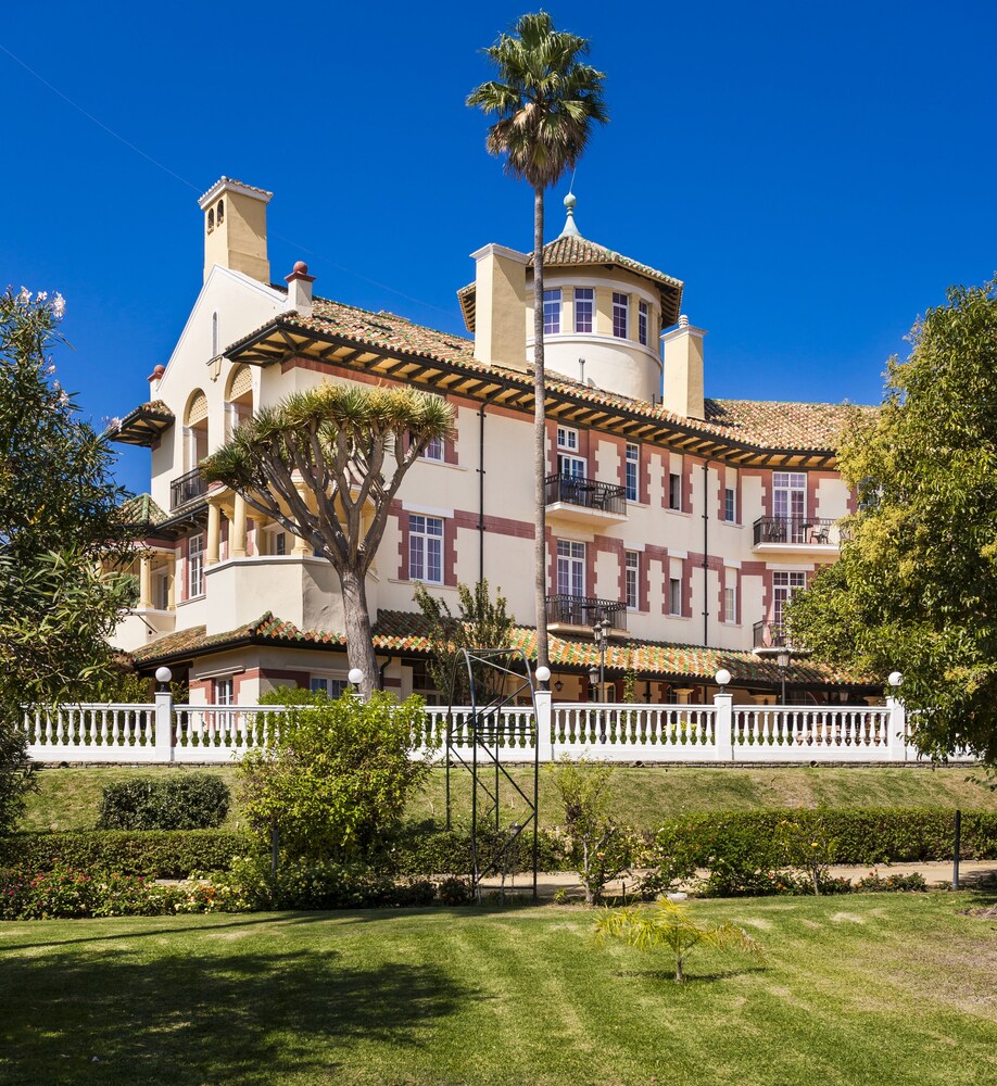 Book Globales Reina Cristina In Algeciras Hotels Com