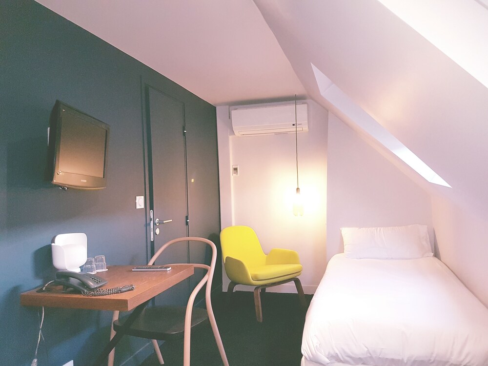 Book Hotel Mattle In Paris Hotels Hotel Mattle Paris Standard Single Room 1 Twin Bed Guest