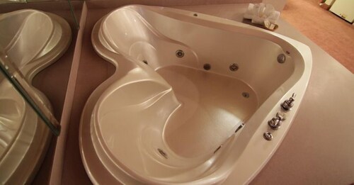 Book Magnolia Inn And Suites In Southaven Hotelscom