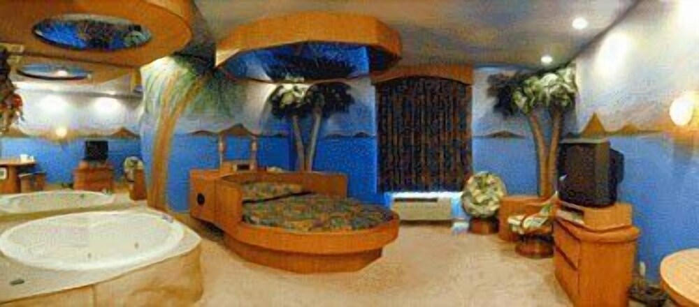 Book Magnolia Inn And Suites In Southaven Hotelscom