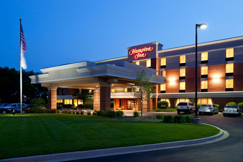 Book Hampton Inn Mchenry In Hotels Hampton Inn Mchenry