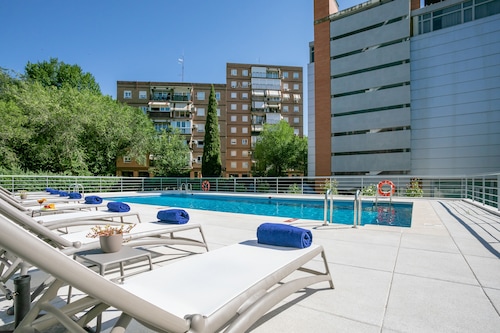 Sercotel Madrid Aeropuerto Madrid Spain Madrid Hotel Discounts Hotels Com