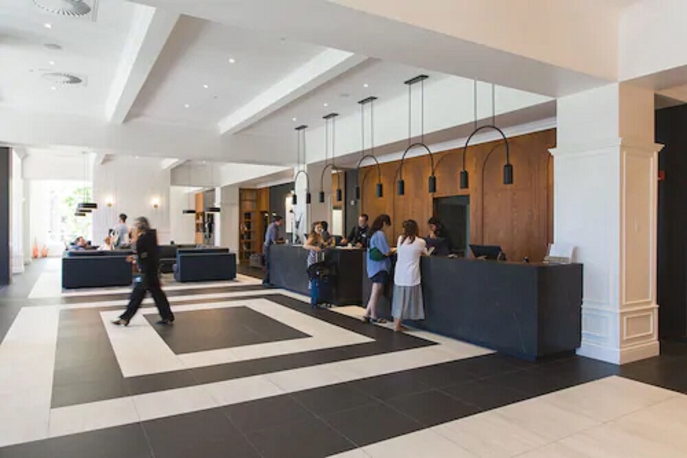 Book Hotel Chateau Laurier Quebec In Quebec Hotels Com