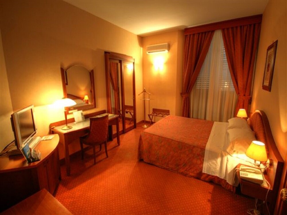 マッシモ プラザ ホテル パレルモ の宿泊予約 ホテルズドットコム