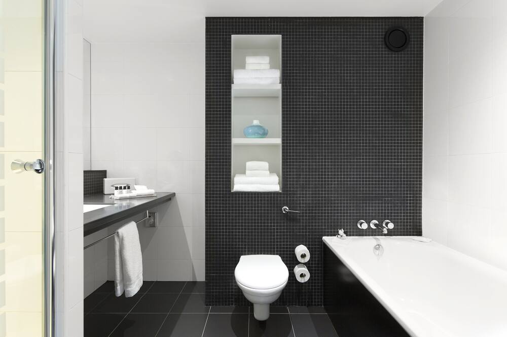 Book Crowne Plaza London - Docklands in London | Hotels.com