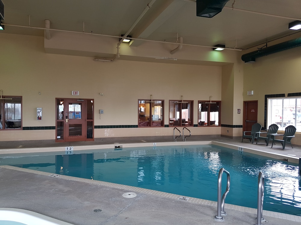 Book Super 8 By Wyndham Fort Nelson Bc In Hotels Super 8 By Wyndham Fort Nelson Bc Indoor Pool