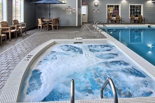 Book Grand Beach Resort Hotel In Traverse City Hotels Com