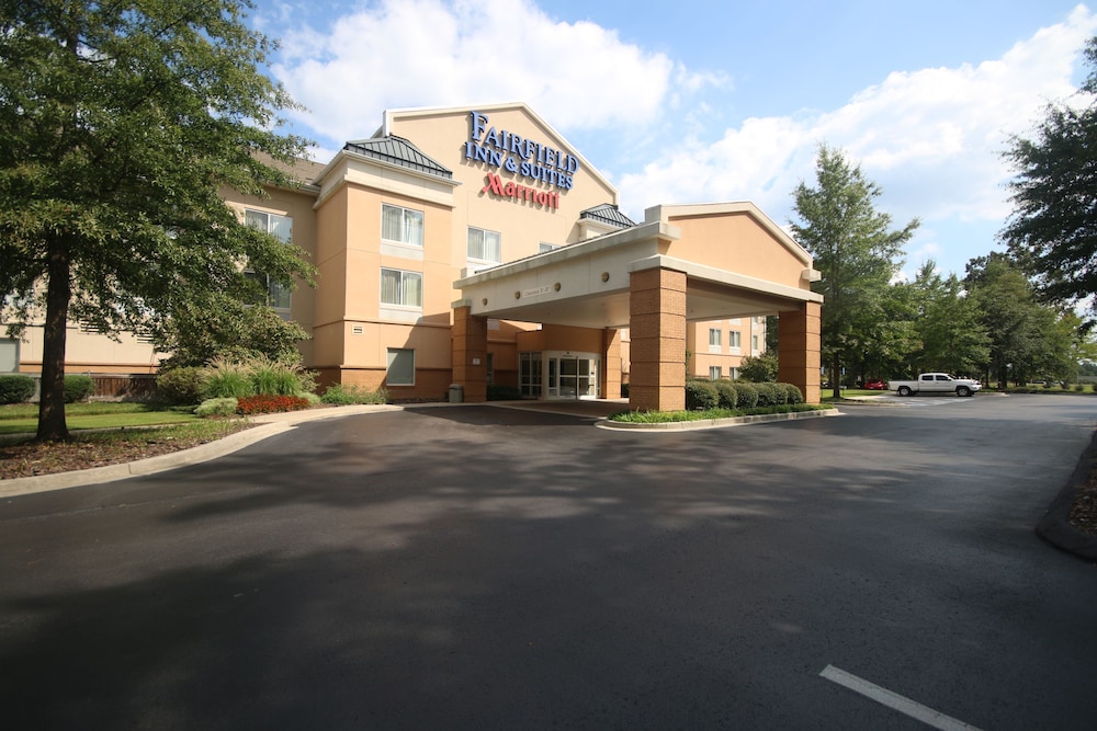 Book Fairfield Inn Suites By Marriott Aiken In Hotels Fairfield Inn Suites By Marriott Aiken