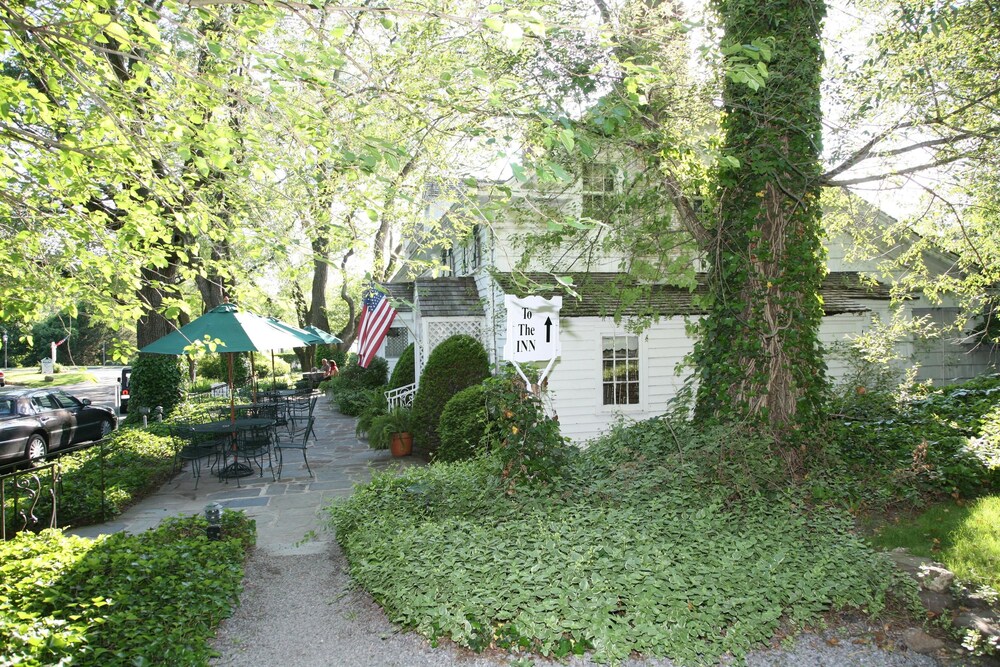 Book Three Village Inn in Stony Brook