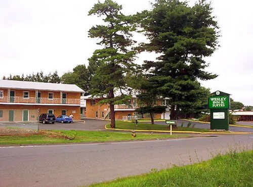 15 Closest Hotels To Wesleyan University In Middletown Hotelscom