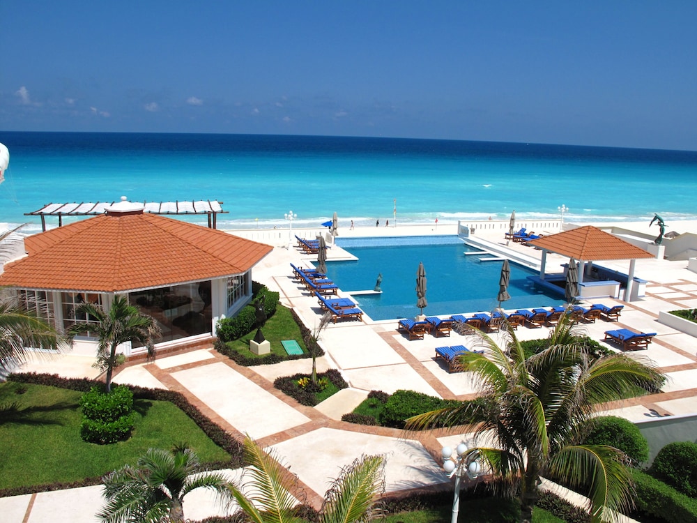 Book Casa Turquesa In Cancun Hotels Casa Turquesa Cancun Outdoor Pool