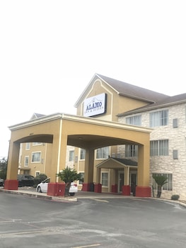 Save With These Awesome San Antonio Hotel Deals Texas Hotels Alamo Inn Suites