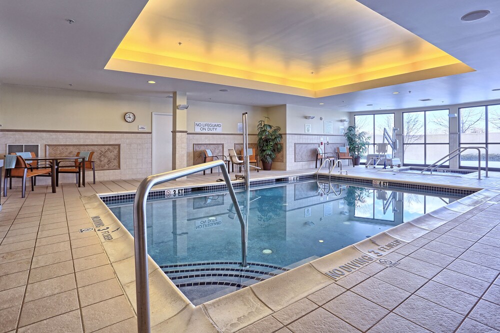 Book Cobblestone Hotel Suites - Waynesboro In Waynesboro Hotelscom