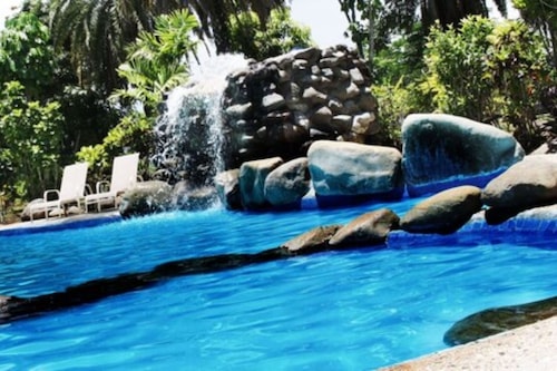 Top 10 Trending Lautoka Hotels With Swimming Pool Deals Hotels Com Top 10 Trending Lautoka Hotels With Swimming Pool Deals Hotels Com