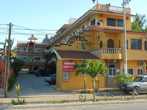 Cactus Inn Bucerias Mexico Hoteles En Bucerias Hoteles Com