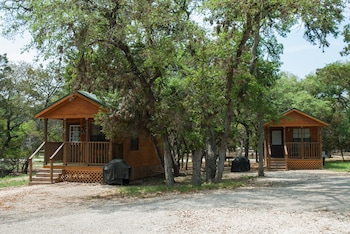 Top 10 Hotels In Bandera Texas Cabins In Bandera