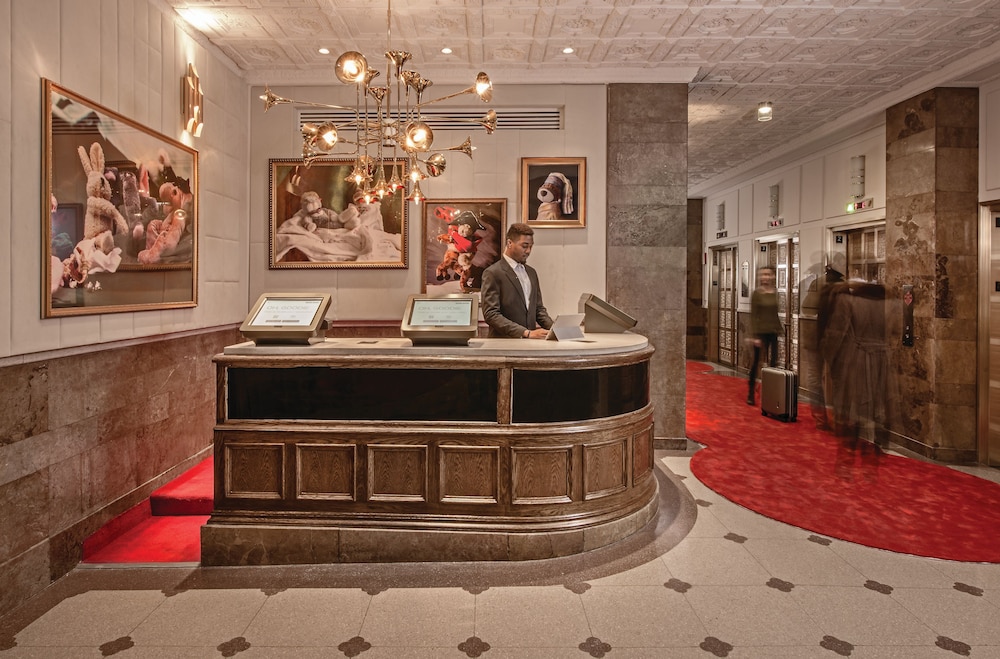 Book Virgin Hotels Chicago In Virgin Hotels Chicago Interior Entrance