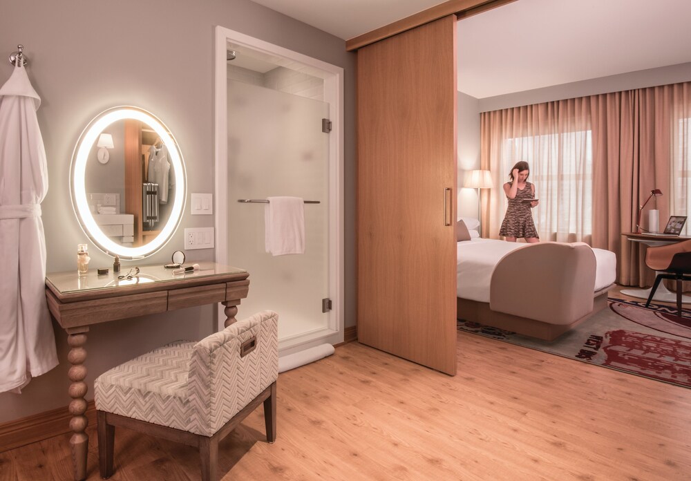 Book Virgin Hotels Chicago In Virgin Hotels Chicago