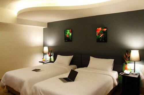 Book Grand Tower Inn Sathorn Bangkok In Bangkok Hotels Com Book Grand Tower Inn Sathorn Bangkok In Bangkok Hotels Com