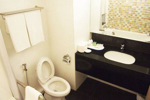 Grand Tower Inn Sathorn Bangkok Bangkok Info Photos Reviews Book At Hotels Com Grand Tower Inn Sathorn Bangkok Bangkok Info Photos Reviews Book At Hotels Com