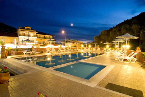 Top Luxury Hotels In Agios Giannakis Beach Greece Hotels Com