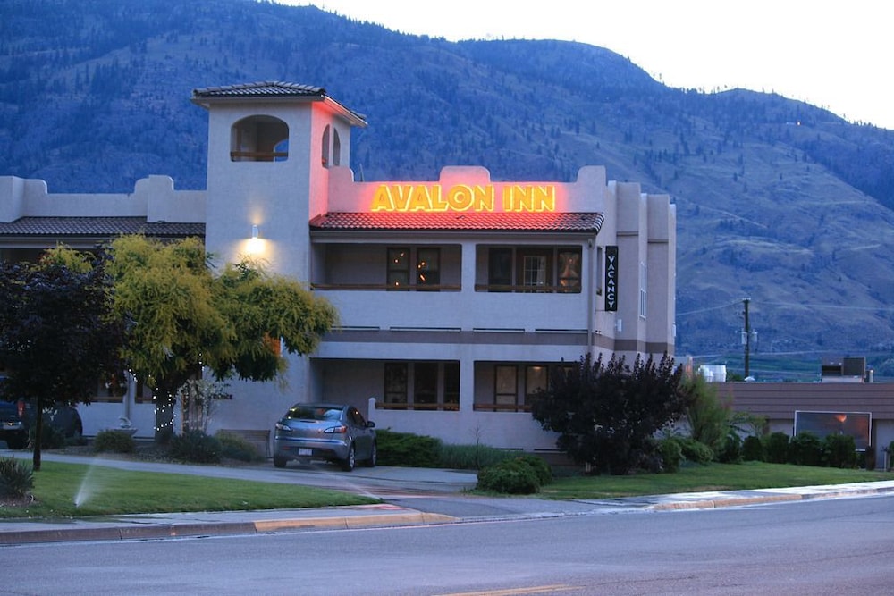 Book Avalon Inn In Osoyoos Hotels Avalon Inn Osoyoos