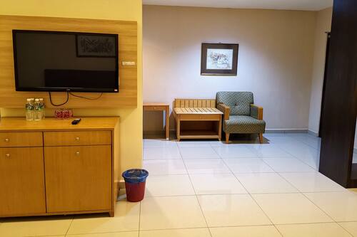 Hotel Centre Point Tampin Tampin Updated Price Reviews Hd Photos Hotels Com