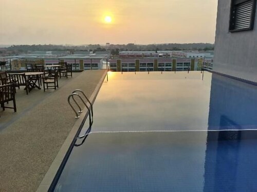 Book D Hotel Seri Iskandar In Bota Hotels Com