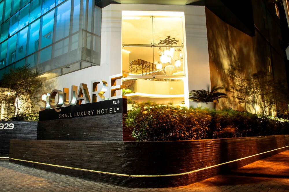 Book Square Small Luxury Hotel In Guadalajara Hotels Square Small Luxury Hotel Guadalajara Front Evening Night