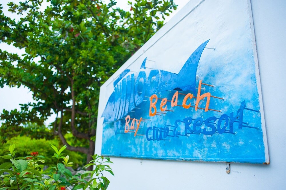 Book Wahoo Bay Beach Club Resort In Arcahaie Hotels Wahoo Bay Beach Club Resort Arcahaie Property Grounds