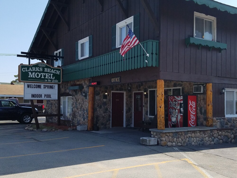 Book Clark S Beach Motel In Old Forge Hotels Clark S Beach Motel Old Forge