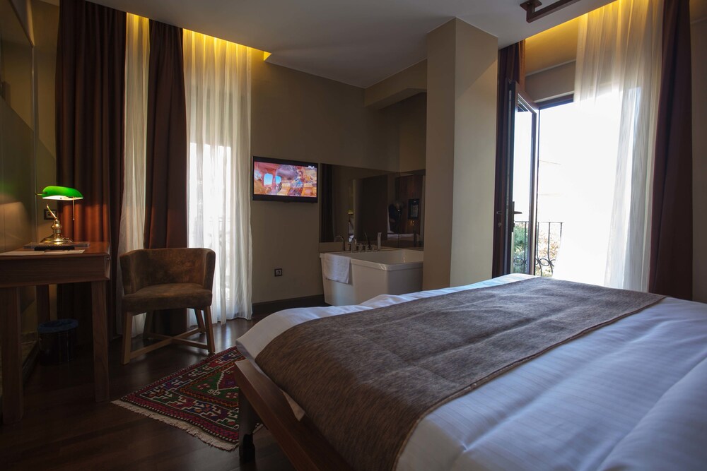 Fabulous Restaurant This Is Breakfast Picture Of Juliet Rooms Kitchen Istanbul Tripadvisor