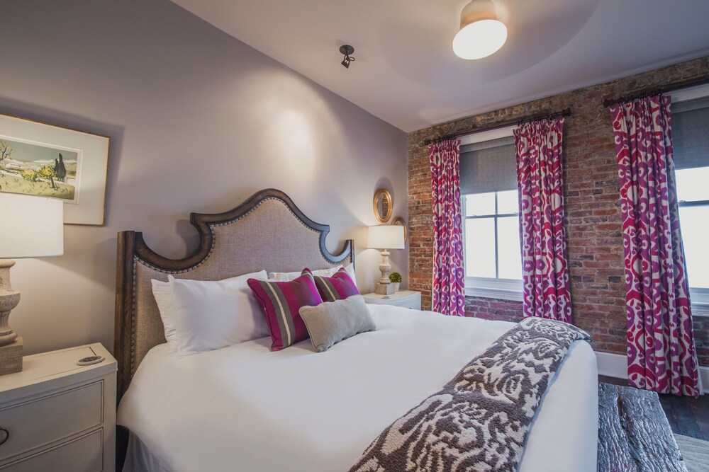Book The Windsor Boutique Hotel, Asheville, North Carolina