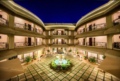 卢本巴希高尔夫俱乐部附近的酒店