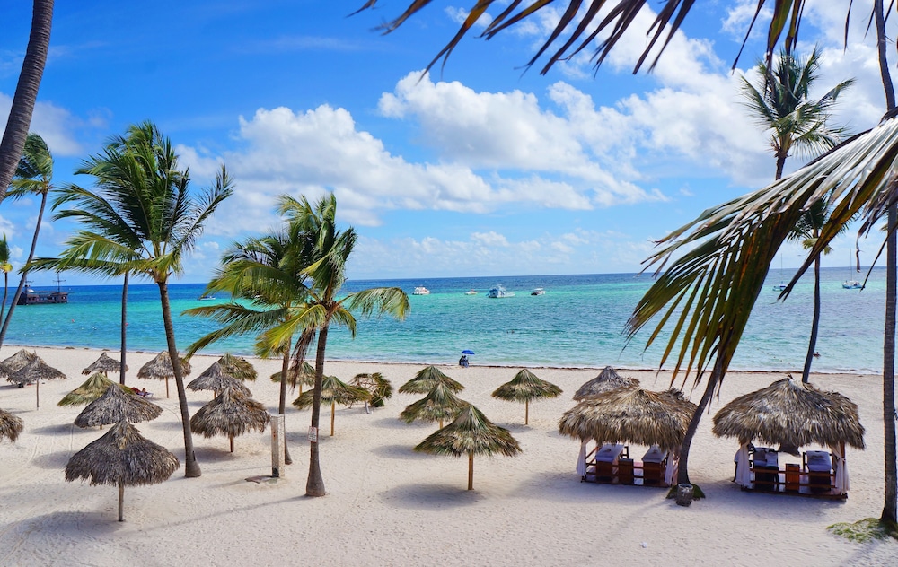 Book Los Ces Tropical Beach Resort Spa In Punta Cana Hotels Los Ces Tropical Beach Resort Spa Punta Cana