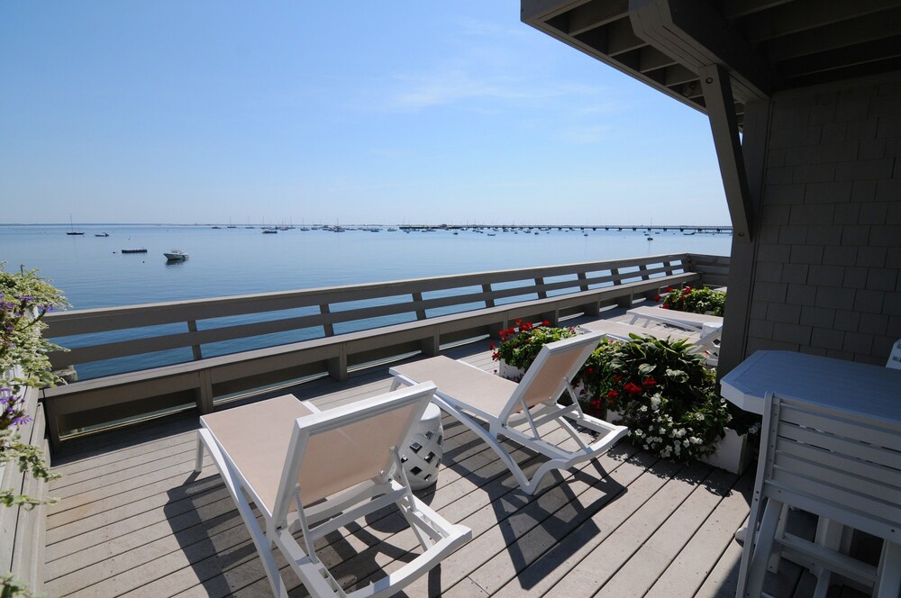 Book Dyer S Beach House In Provincetown Hotels Dyer S Beach House Provincetown