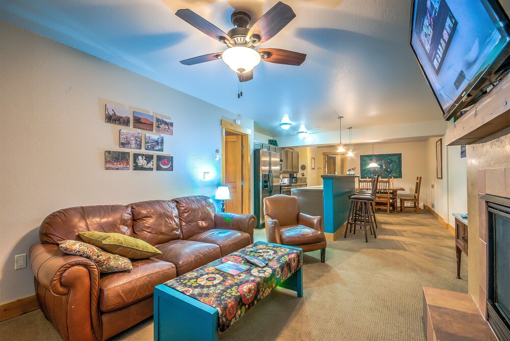 Book Residences At Old Town By Retreatia In Steamboat Springs Residences At Old Town By Retreatia Steamboat Springs 3 Bedroom 2 Bathroom C