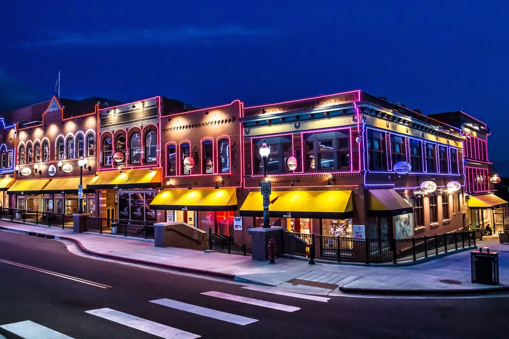Book Century Hotel Cripple Creek In Century Hotel Cripple Creek Front Evening Night