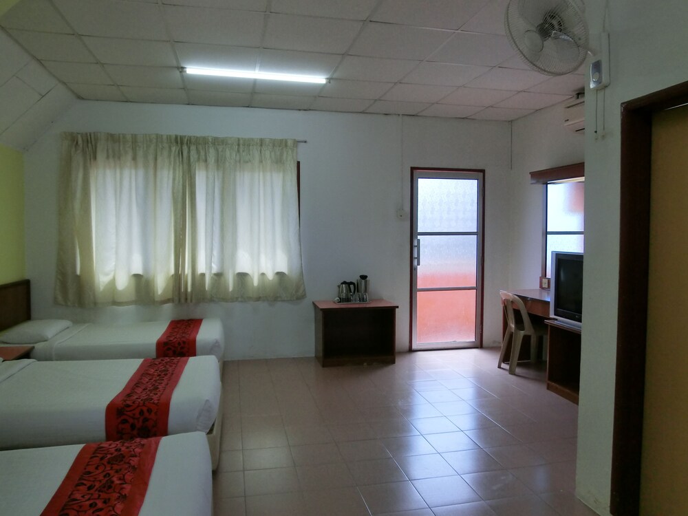 Book Kt Beach Resort In Kuala Terengganu Hotels Com