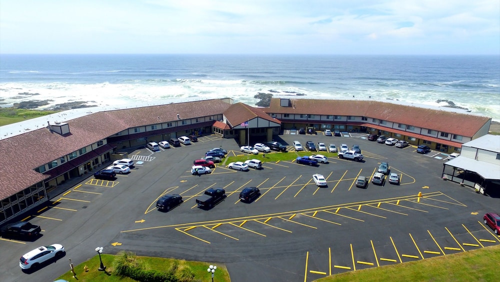 Book Adobe Resort in Yachats Hotels