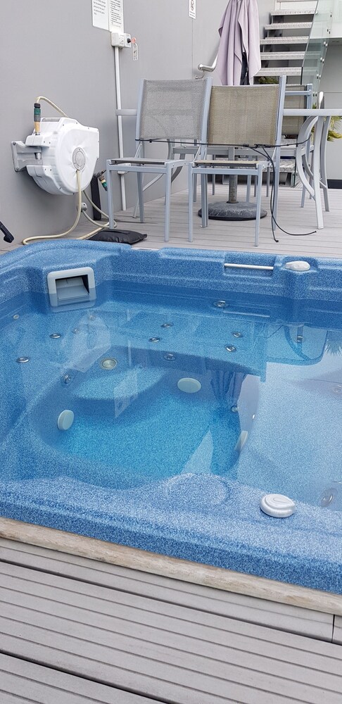 Book Sumner Re Treat In Christchurch Hotels Com