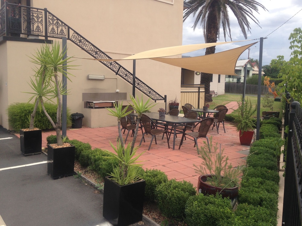Inverell Terrace Motor Lodge Australia Hotel Inverell Terrace Motor Lodge Patio