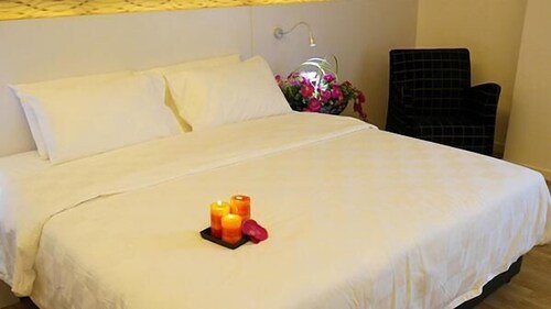 Book Cairnhill Hotel Kuala Lumpur In Kuala Lumpur Hotels Com