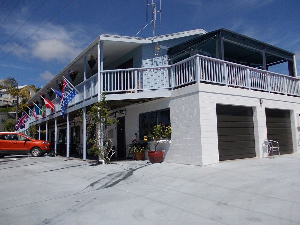 Book Doubtless Bay Lodge In Coopers Beach Hotels Doubtless Bay Lodge Coopers Beach
