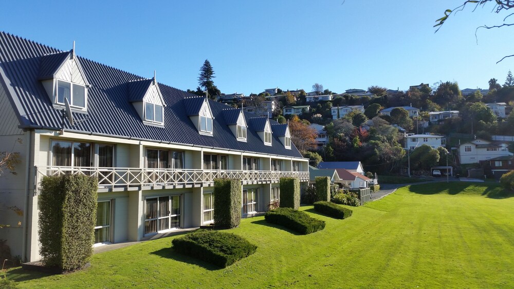 Amber House Is At The Centre Of The City Of Nelson And New Zealand