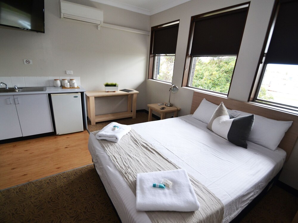 Crossroads Hotel Liverpool Casula Australia Crossroads Hotel Liverpool Casula