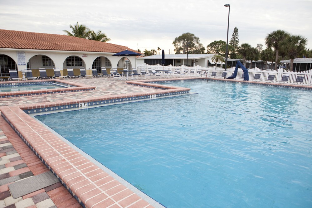 インディアン クリーク Rv リゾート フォート マイヤーズ ビーチ の宿泊予約 ホテルズドットコム