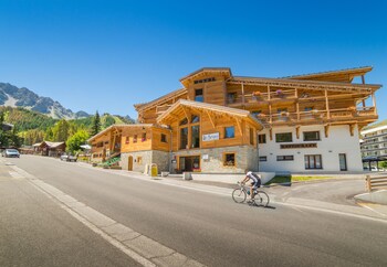 Picture of Hôtel Les Escondus in Vars