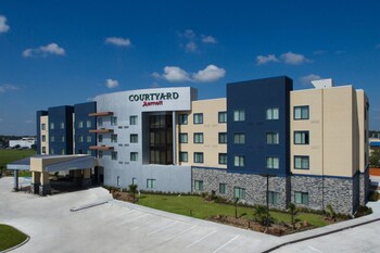 15 Closest Hotels To Katy Mills Mall In